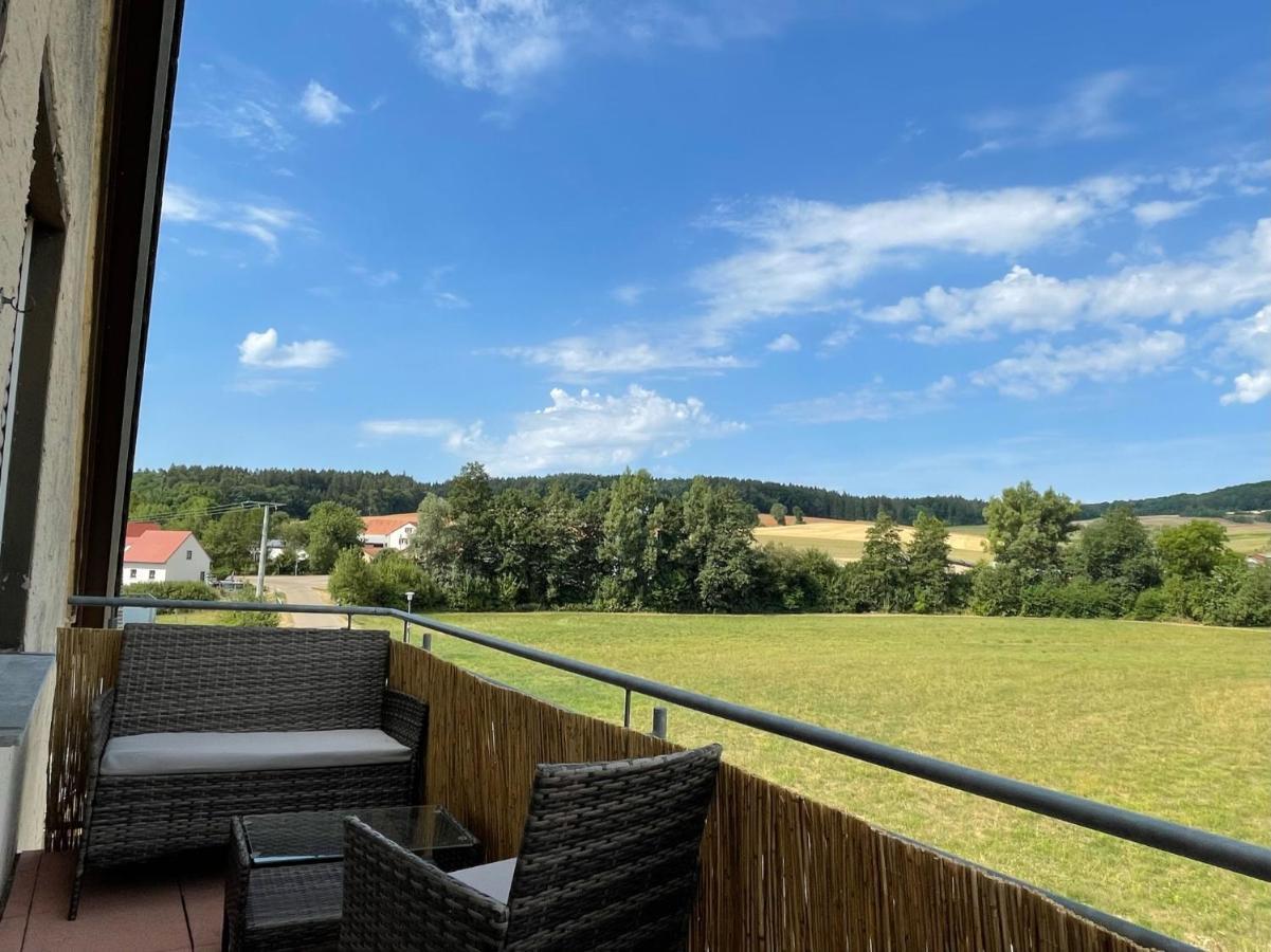 Schoene Wohnung In Ruhiger Laendlicher Lage Heidenheim  Экстерьер фото