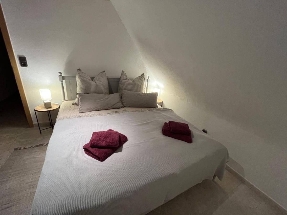 Schoene Wohnung In Ruhiger Laendlicher Lage Heidenheim  Экстерьер фото